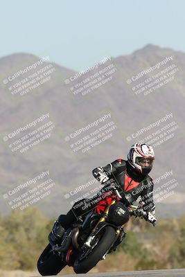 media/Dec-01-2025-Moto Forza (Mon) [[2daa91e15f]]/2-Intermediate Group/Session 2 Turn 9 Entry/